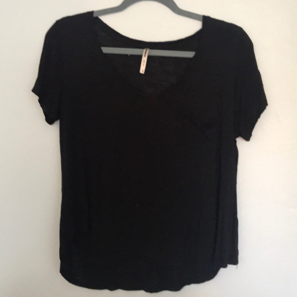 Simple black v-neck!